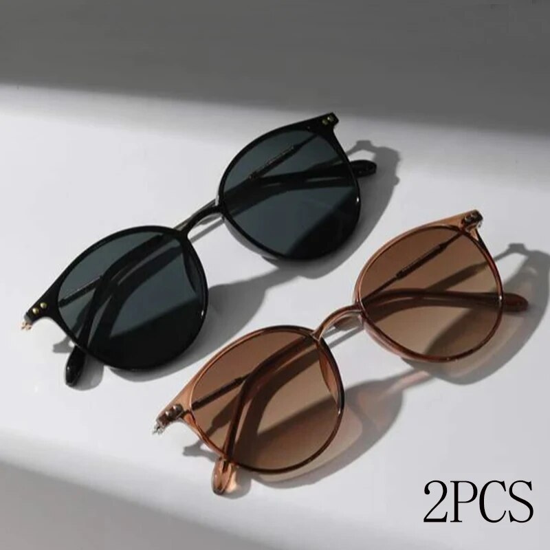 Men'S Fashion Round Glasses - 2 個女性男性小さなラウンドサングラス高級ブランドデザイナー人気サングラスメタルヒョウヘッドシェードアイウェア ﻿