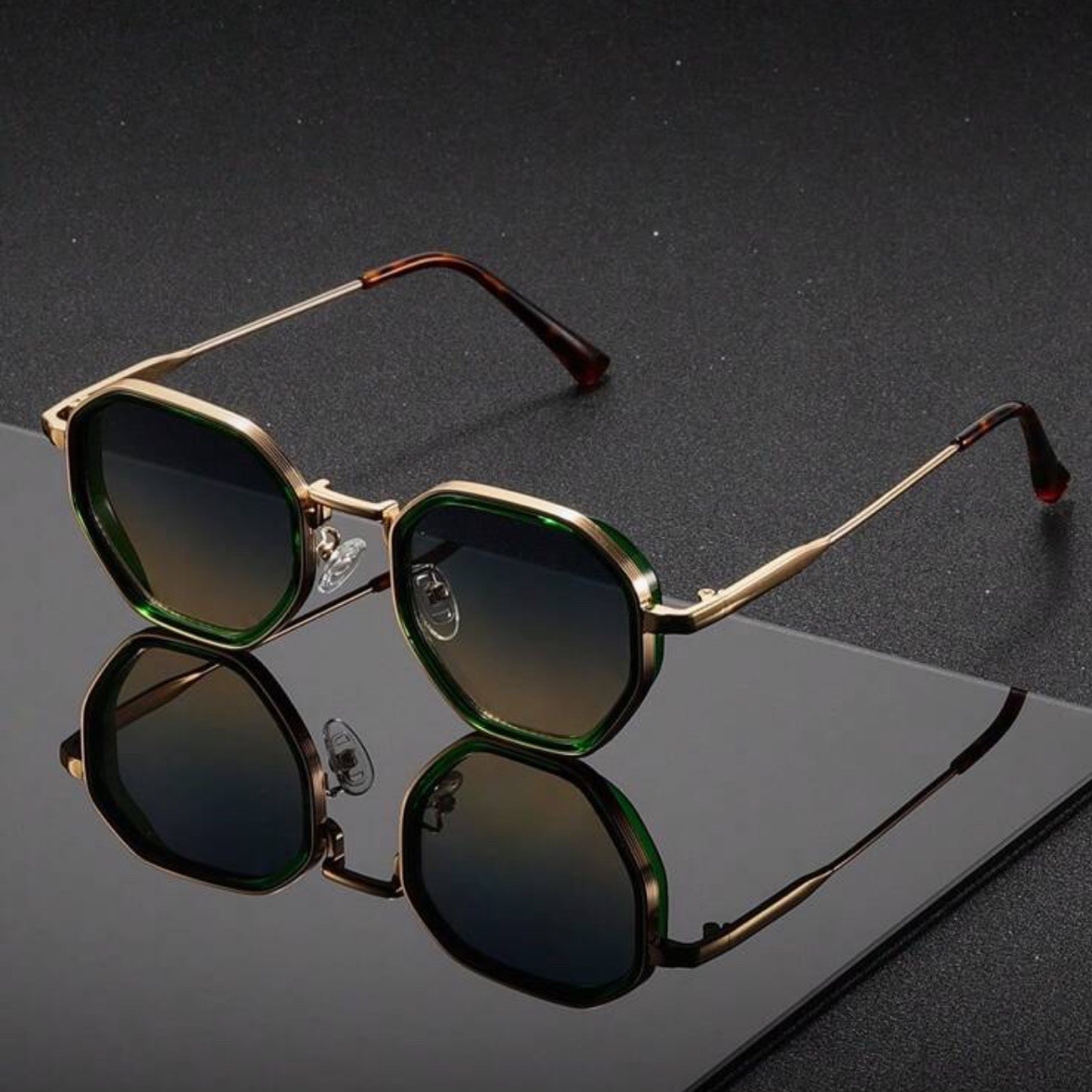 1 ペアユニセックスラウンドメタルファッショナブルなサングラ - Men'S Fashion Round Glasses のレビューと価格
